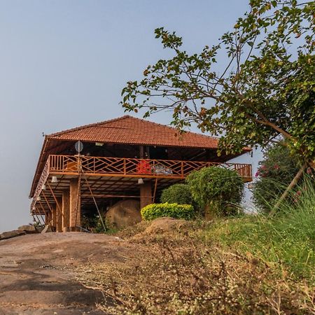 Leo Woods Hampi River View Hotell Exteriör bild