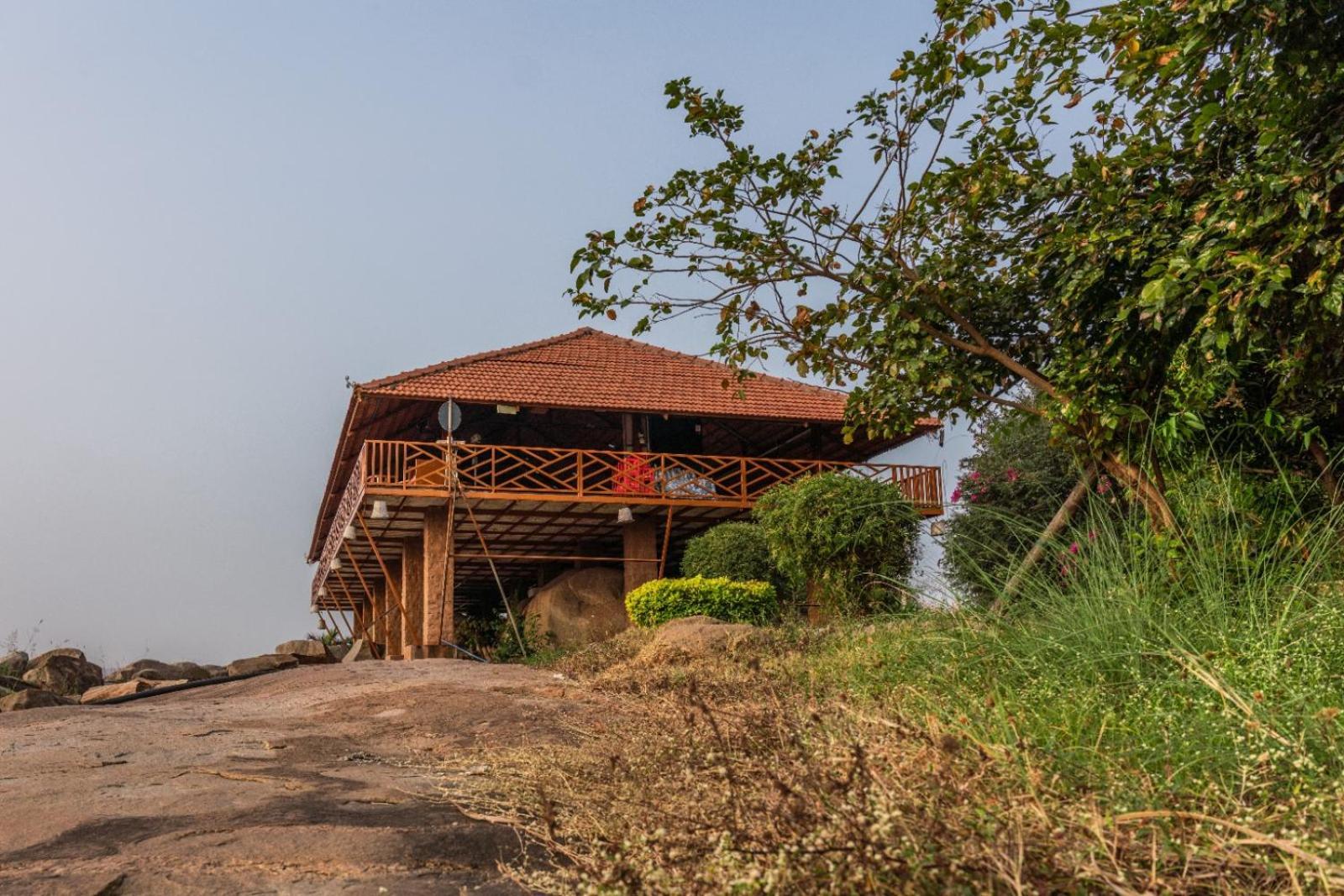 Leo Woods Hampi River View Hotell Exteriör bild